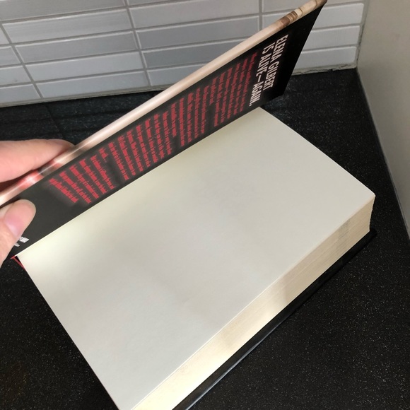 The Vampire Diaries The Return: Nightfall hardcover - Picture 6 of 9